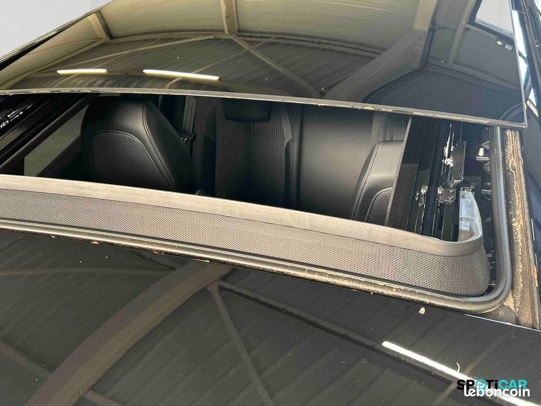 PEUGEOT 2008 PureTech 130 S&S EAT8 GT (image 26)