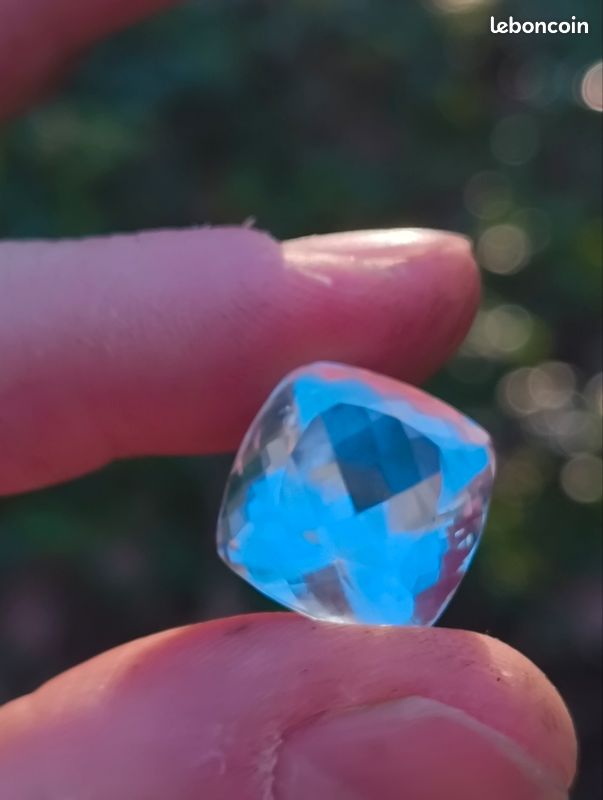 Topaze Bleue Foncé Taille Coussin 48,80 Ct - Pierre Précieuse De Laboratoire (Inde)