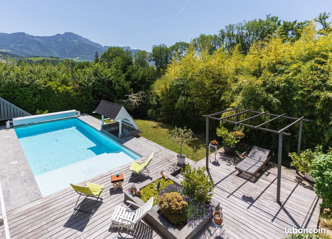 Maison 6 pièces 165 m² · à Charvonnex · 165 m² · 849 600 €