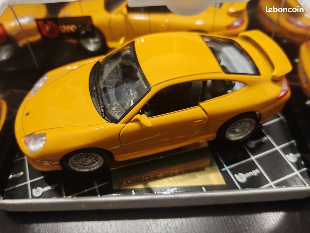 Porsche 911 996 GT3 Strasse - Burago - 1/18 - En boite (image 3)