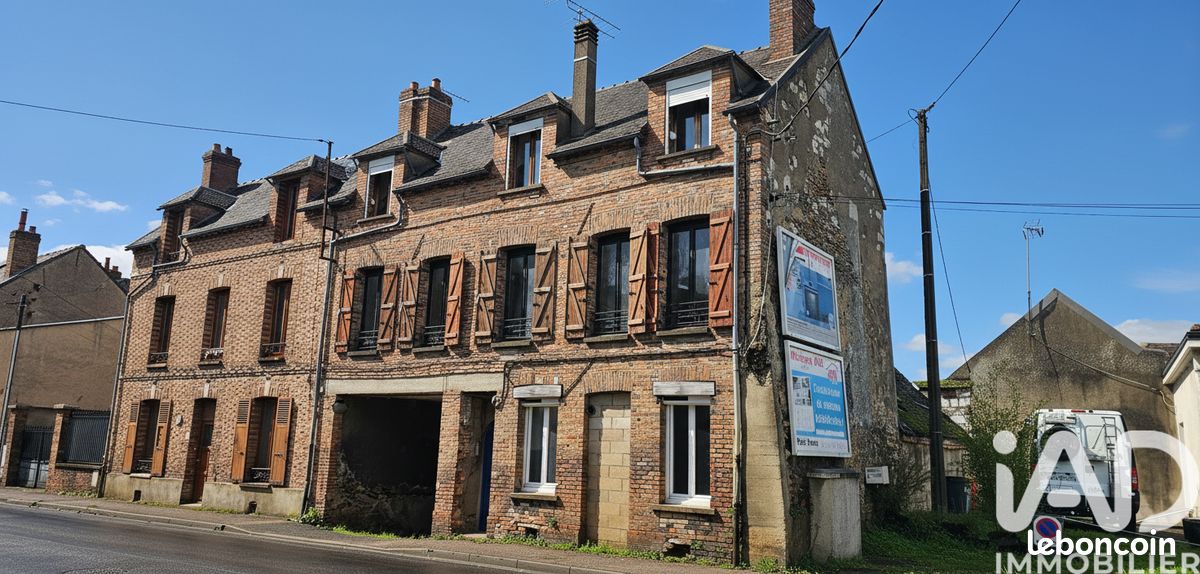 Immeuble 113 m² · à Pont-sur-Yonne · 113 m² · 159 000 €