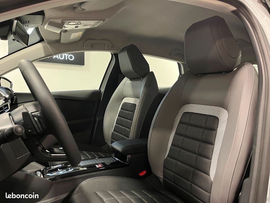 Citroen C4 1.2 HYBRIDE 145 S&S BUSINESS AUTOMATIQUE (image 6)