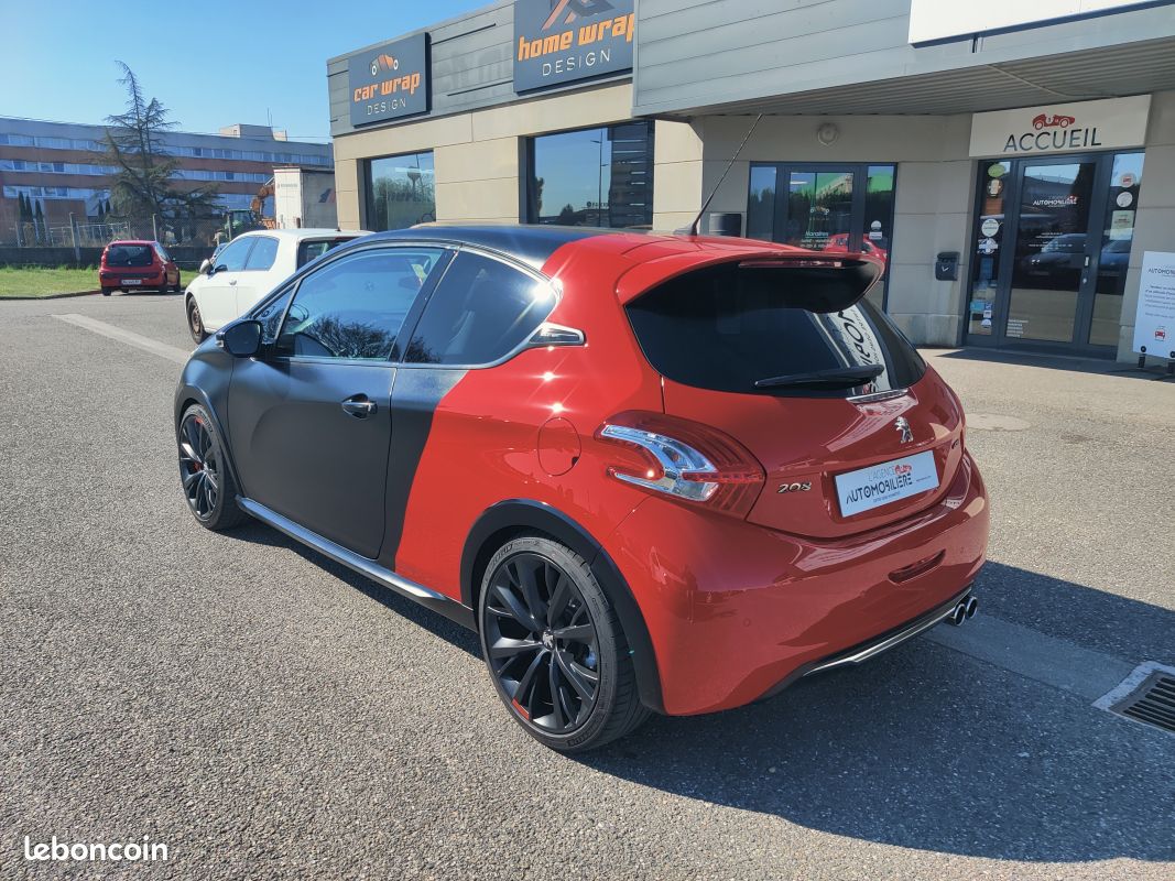 PEUGEOT 208 GTi 1.6 30Th Numérotée 898 (image 7)