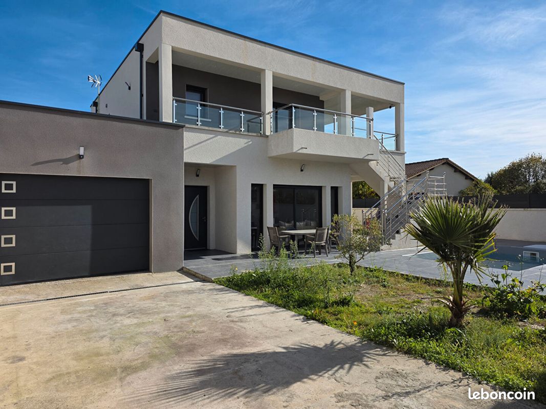 Maison 7 pièces 150 m² · à Romans-sur-Isère · 150 m² · 395 000 €