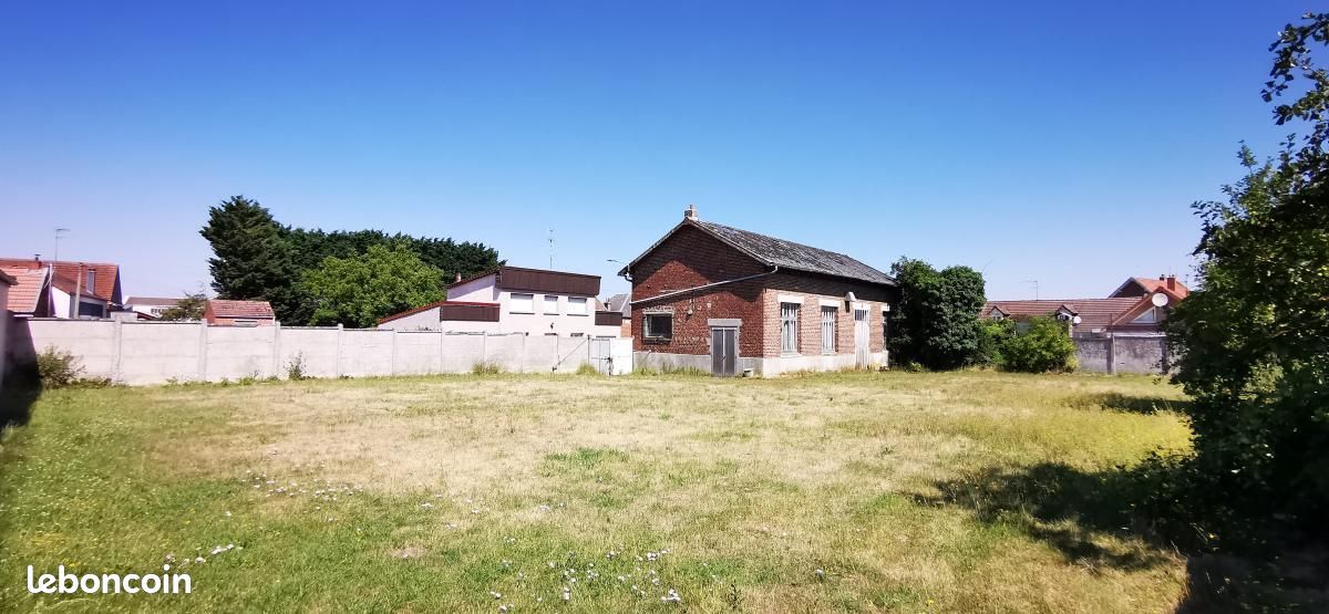 Immeuble 150 m² · à Marquion · 150 m² · 44 400 €