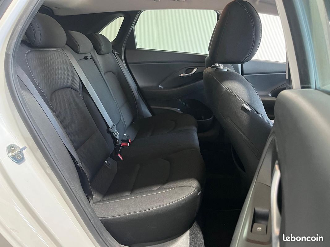 HYUNDAI i30 1.0 T-GDi 120 BVM6 Edition #1 CAMERA DE RECUL - KEYLESS - ENTRETIEN HYUNDAI (image 13)