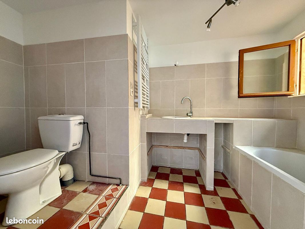 Studio 5 pièces 130 m² (image 8)