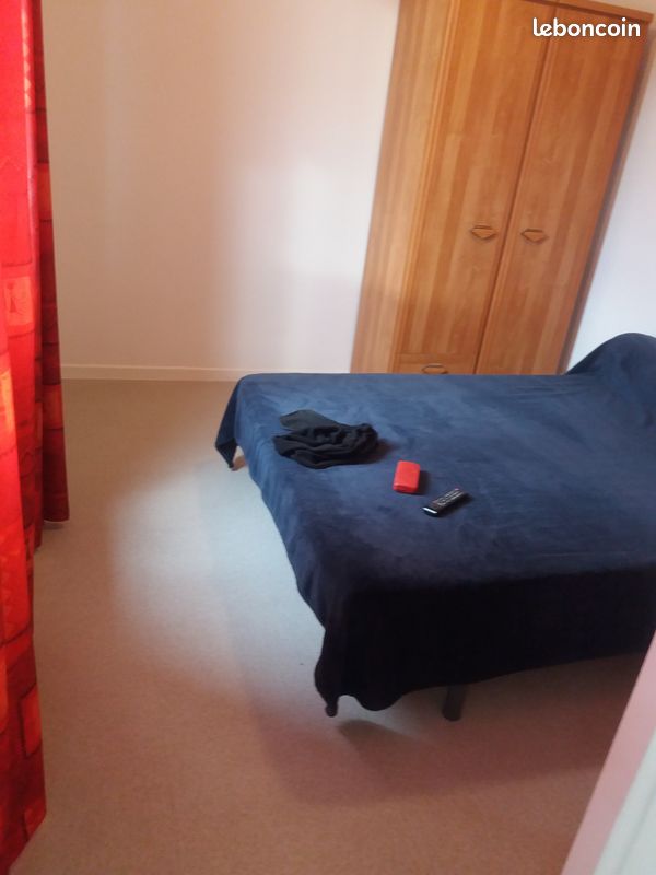 Appartement 3 pièces 25 m² · à Saint-Genis-Laval · 25 m² · 580 €