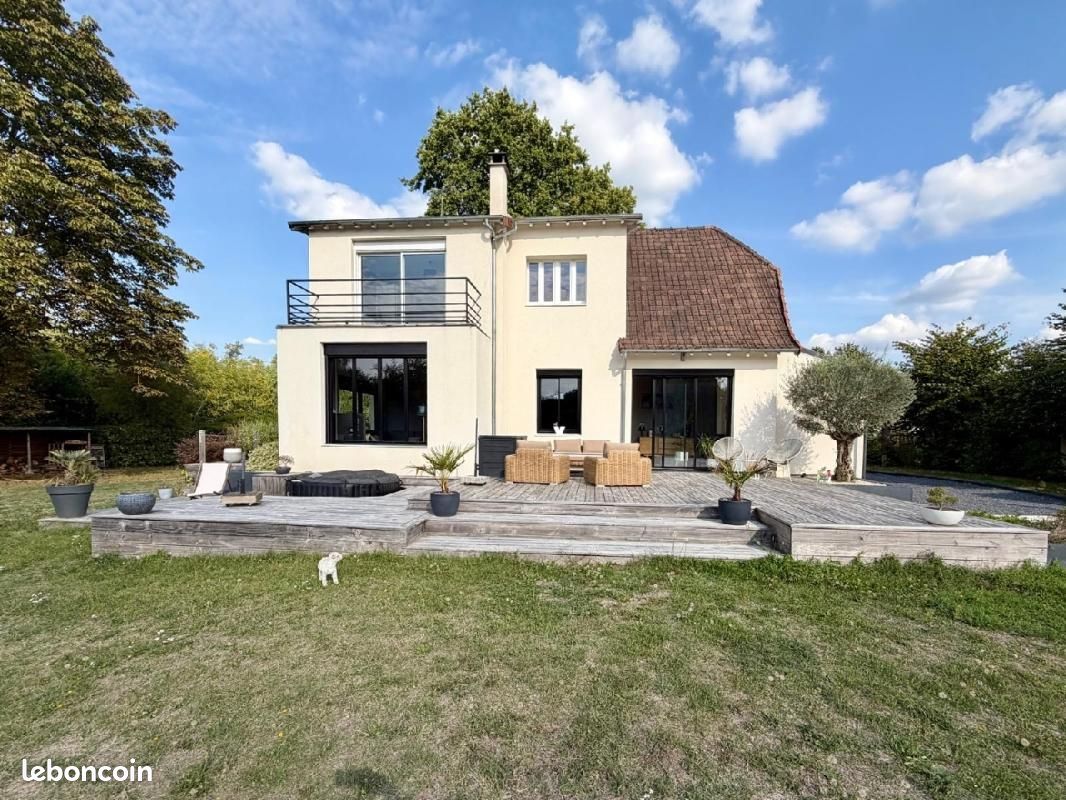 Maison 5 pièces 120 m² · à Asnières-sur-Oise · 120 m² · 715 000 €