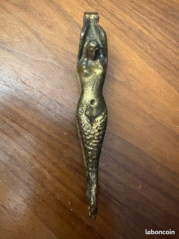 ANCIEN CASSE NOIX NOISETTES ECUREUIL BRONZE DE VIENNE