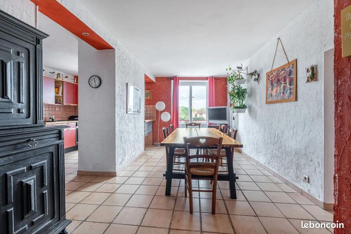 Maison 4 pièces 223 m²