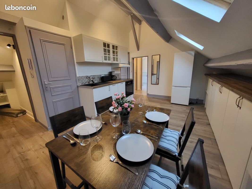 Appartement 3 pièces 54 m² · à Étampes · 54 m² · 990 €