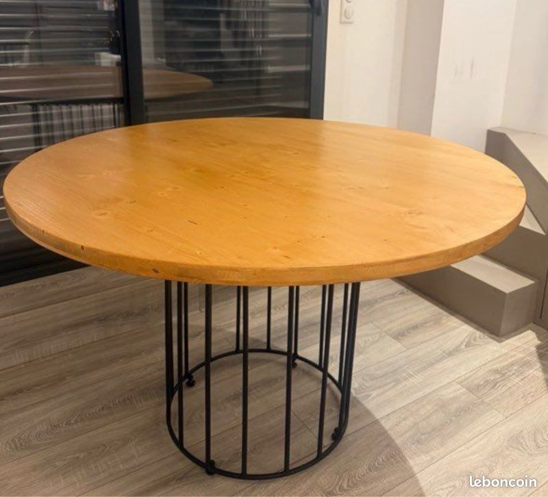 Table de salon (image 1)