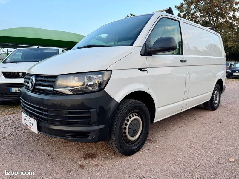 Volkswagen transporter fourgon tole l1h1 2.0l tdi 150cv finition business line 252.100kms 01/2017 clim régulateur de vitesse écran tactile bluetooth barre de toit volkswagen aide au stationnement (image 1)