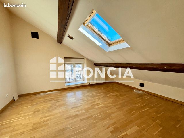 Appartement a louer tassin-la-demi-lune - 4 pièce(s) - 76 m2 - Surfyn