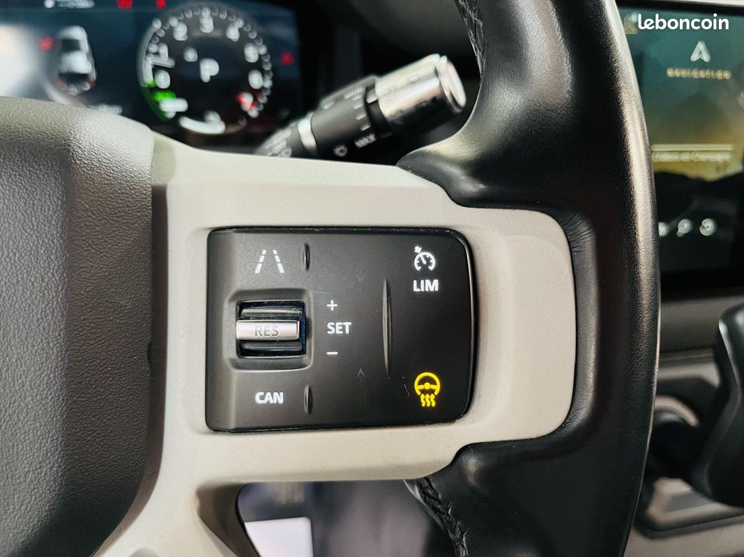 LAND ROVER DEFENDER 110 P400e PHEV BVA8 S (image 10)