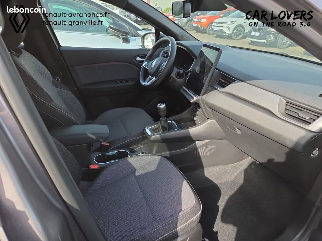 RENAULT Captur TCe 90 ch Techno (image 25)