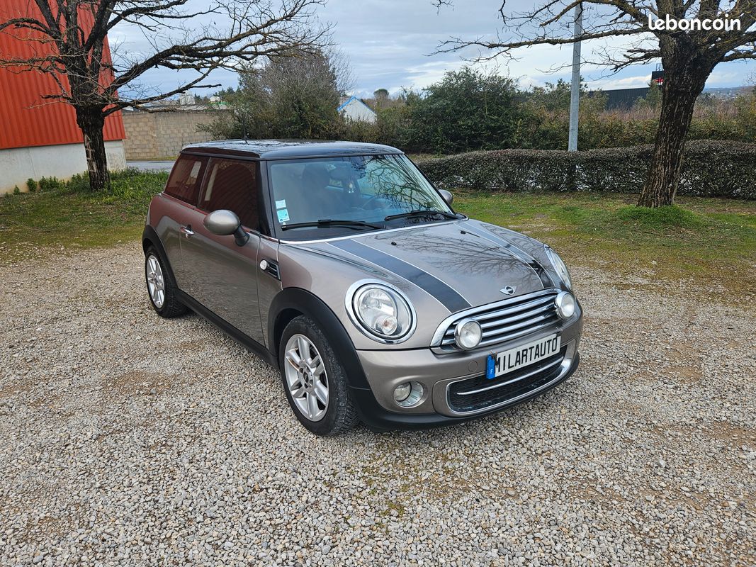 Mini Cooper D 112 CH Très Bon Etat... (image 7)
