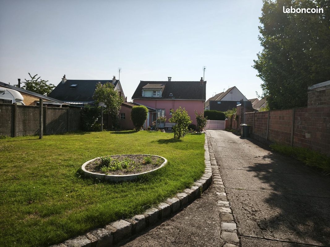 Maison 4 pièces 91 m² · à Courville-sur-Eure · 91 m² · 850 €
