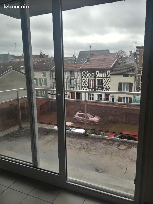 Appartement a louer chalons-en-champagne - 1 pièce(s) - 31 m2 - Surfyn