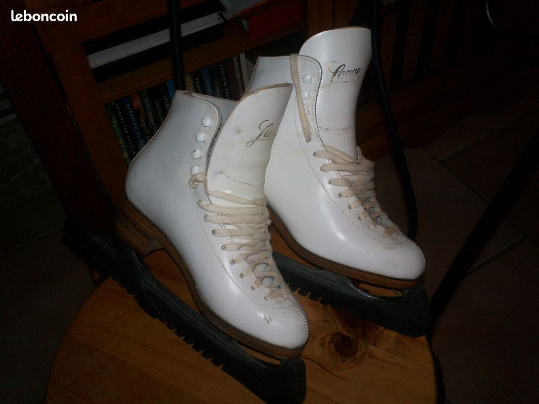 Patins glace blancs (image 1)