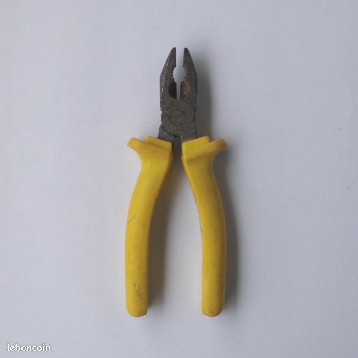 Pince universelle manche jaune GS (image 2)