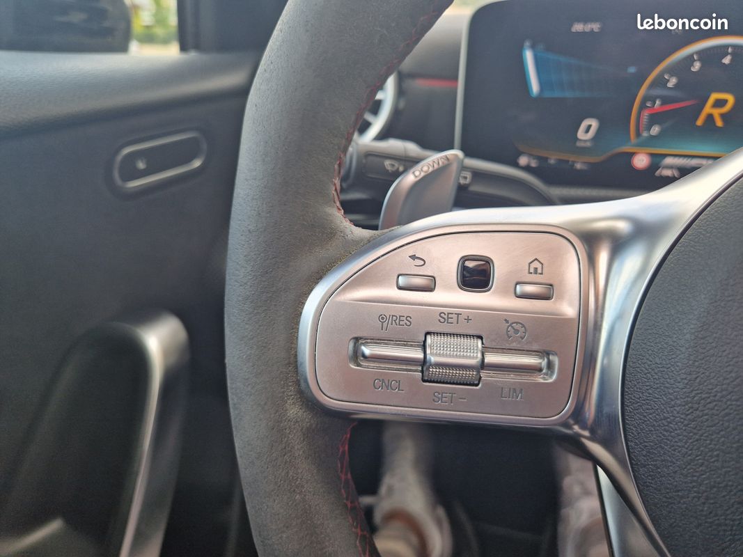 MERCEDES Classe A IV 35 AMG 4MATIC 7G-DCT (image 28)