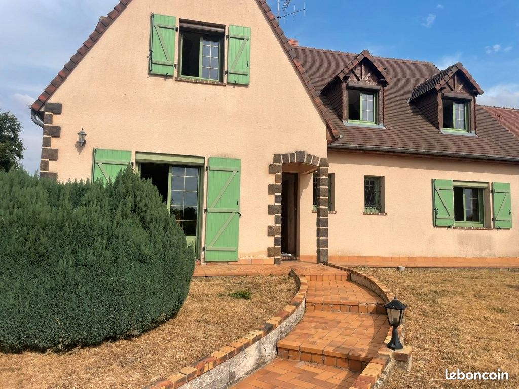 Maison 5 pièces 123 m² · à La Bazoche-Gouet · 123 m² · 159 000 €