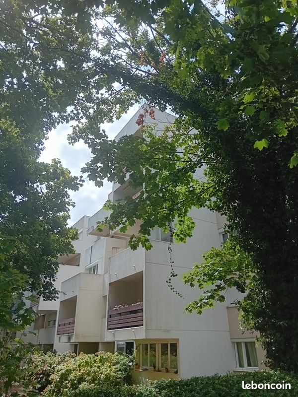 Appartement 3 pièces 84 m² · à Angers · 84 m² · 890 €
