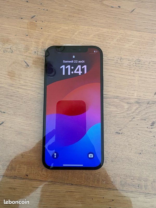 IPhone 12 (image 3)