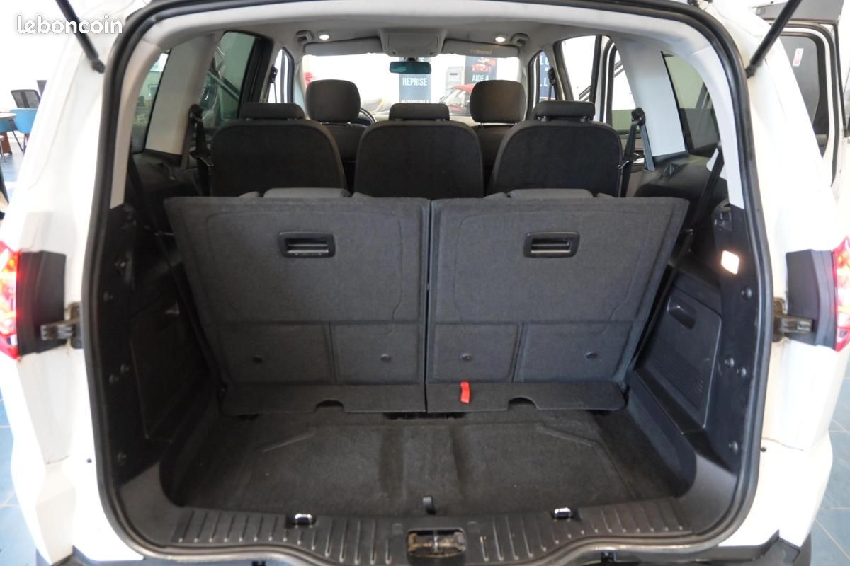 Ford S-Max 2.0 TDCi 140 FAP Titanium - 7 Pl (image 19)