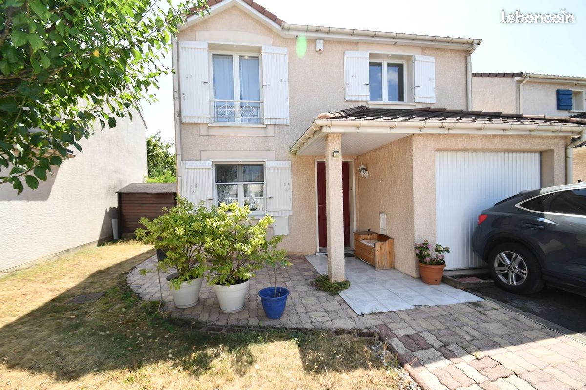 Maison 94 m² · à Sevran · 94 m² · 320 250 €