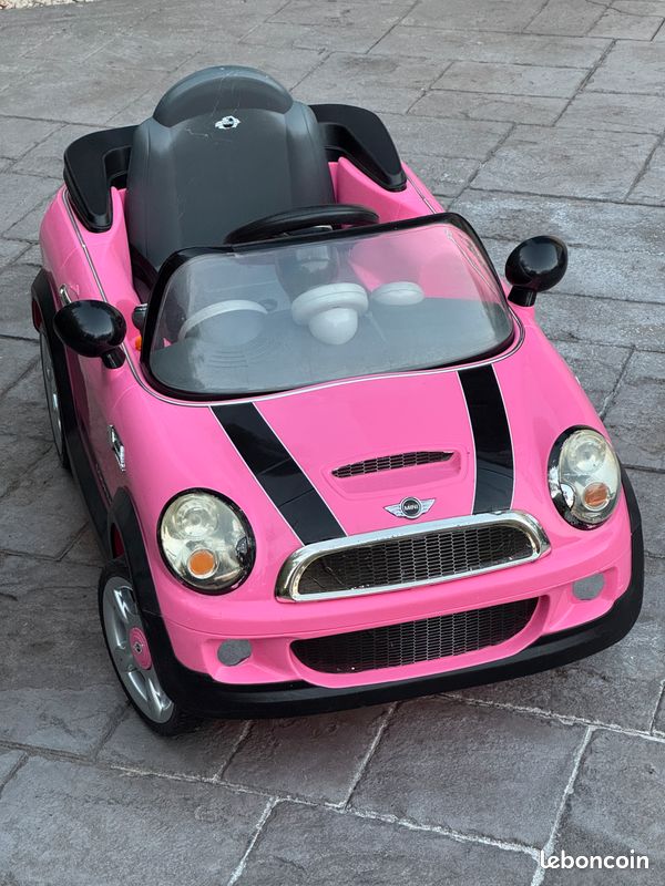 Voiture électrique Mini Cooper Rose (image 4)
