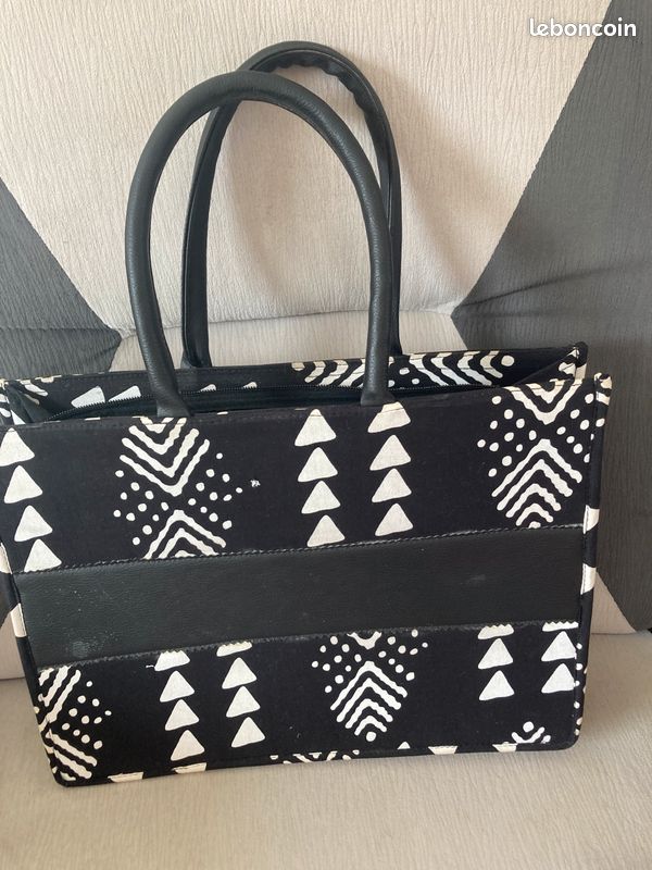 Sac a mains (image 1)