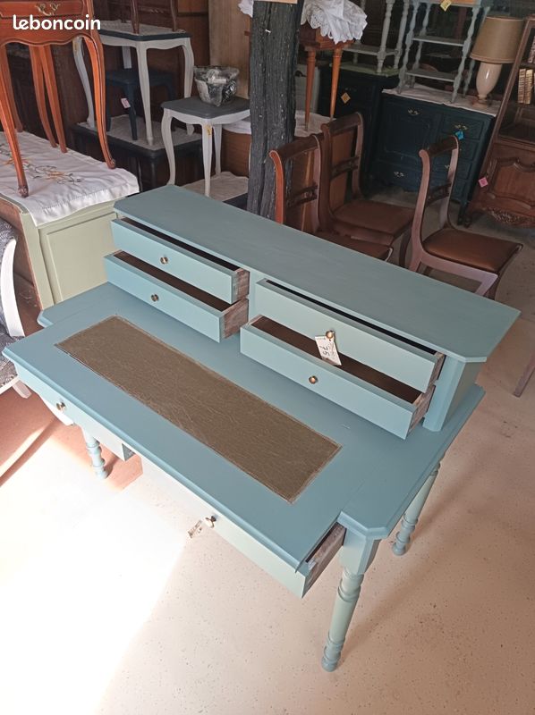 Bureau à gradins (image 1)