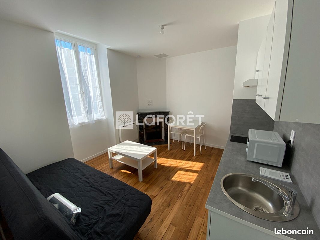 Appartement 1 pièce 18 m² · à Brive-la-Gaillarde · 18 m² · 395 €