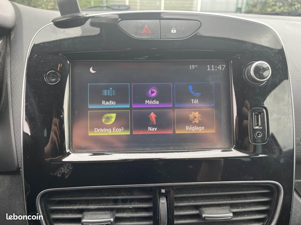 RENAULT CLIO 1.2 TCE 120ch - CLIM - BLUETOOTH - REGULATEUR (image 20)