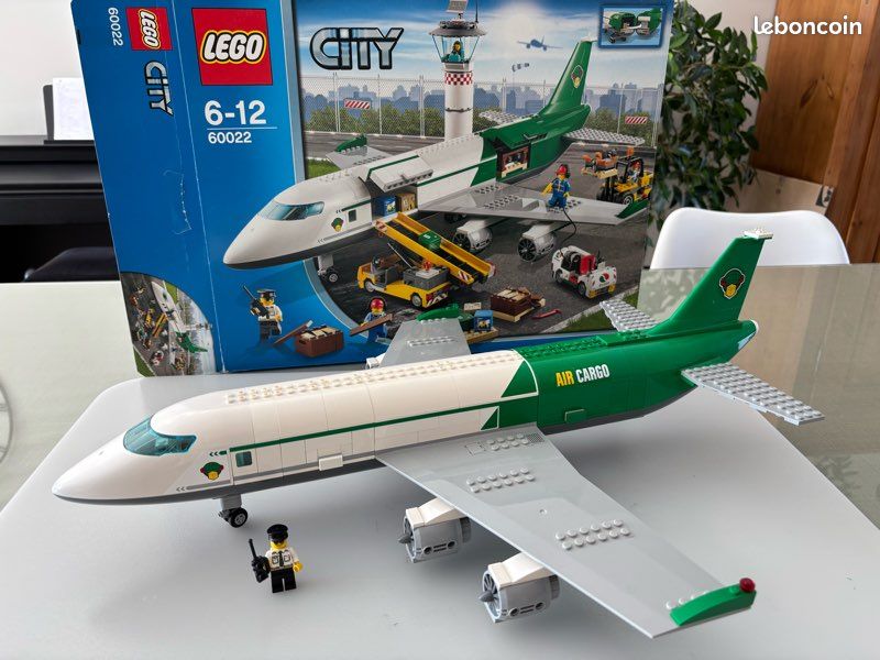 Air Cargo Aereo Lego 60022 Lego City 60022- L'avion Cargo Et Son