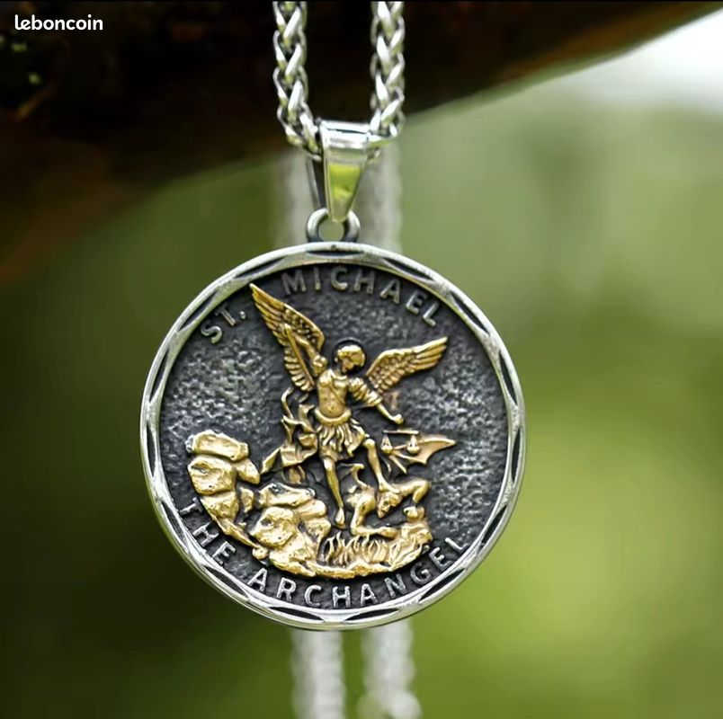 FaithHeart Medaille Archange Michael Acier Inoxydable Médaillon Saint Michel Collier Rond Chaine Réglable Bijoux Porte Bonheur Cadeau Pour Homme Femme Ado Garçon