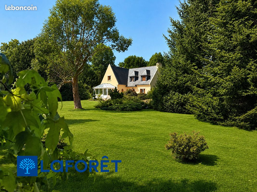 Maison 6 pièces 138 m² · à Saint-Caradec-Trégomel · 138 m² · 232 950 €