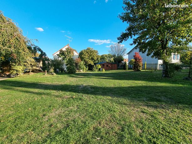 Terrain 529 m² CERNY