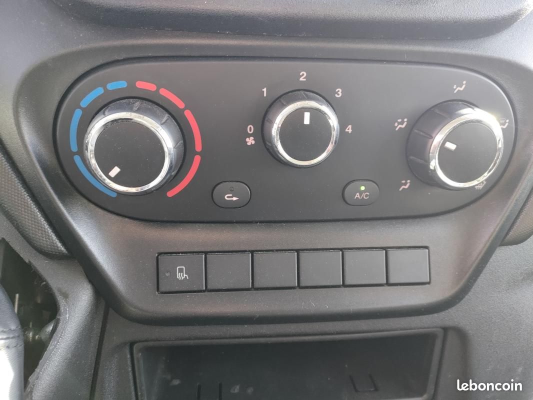 Iveco Daily CHASSIS CABINE FRIGO OPTION HAYON - 12M3 140 CV RJ CAISSE CAZAUX GROUPE CARRIER XARIO... (image 11)