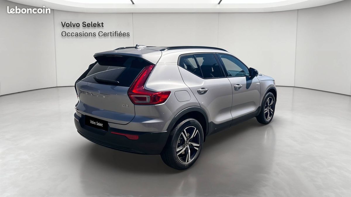 VOLVO XC40 B3 163 ch DCT7 Plus (image 2)