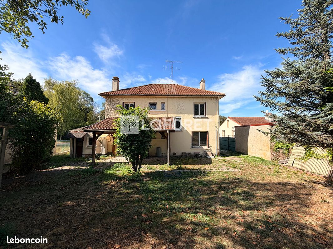 Maison 6 pièces 141 m² · à Sompuis · 141 m² · 159 500 €