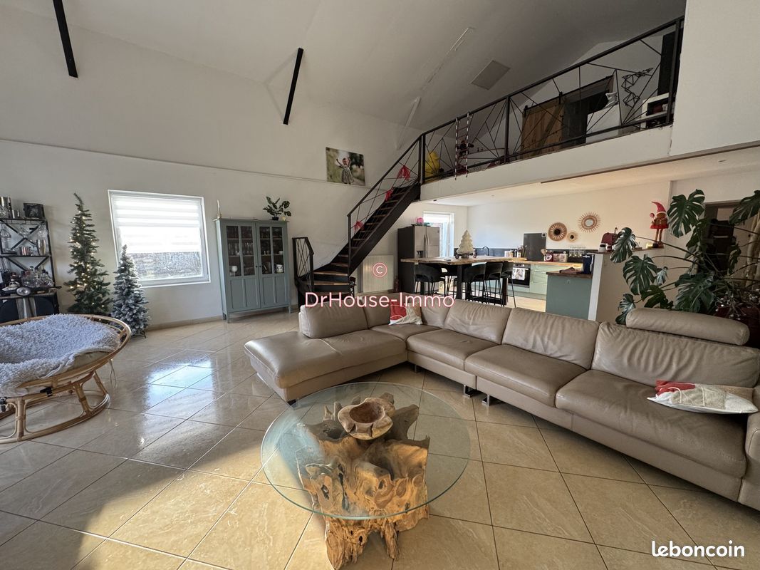 Maison 7 pièces 190 m² · à Gommegnies · 190 m² · 327 000 €