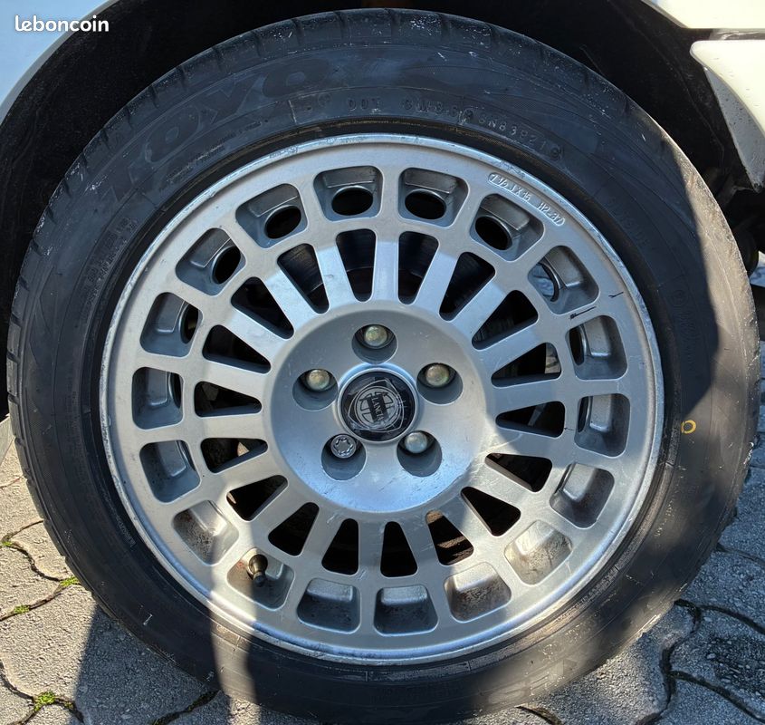Lancia delta hf integrale evo 1 - conservé - factures d'entretien depuis 1994 (image 30)