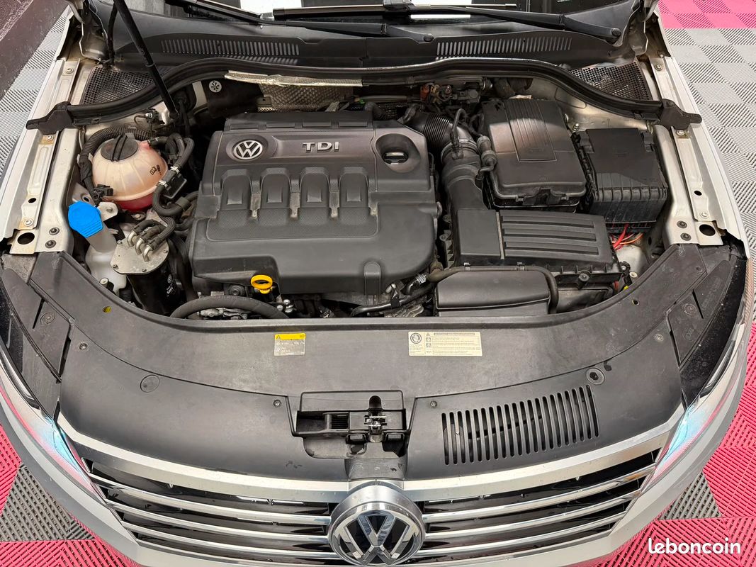 Volkswagen Passat CC 2.0 TDI 150ch BVM6 Business - Entretien à jour - Carplay - Embrayage et distribution Neuf - Radar AV/AR - Sièges électriques (image 19)