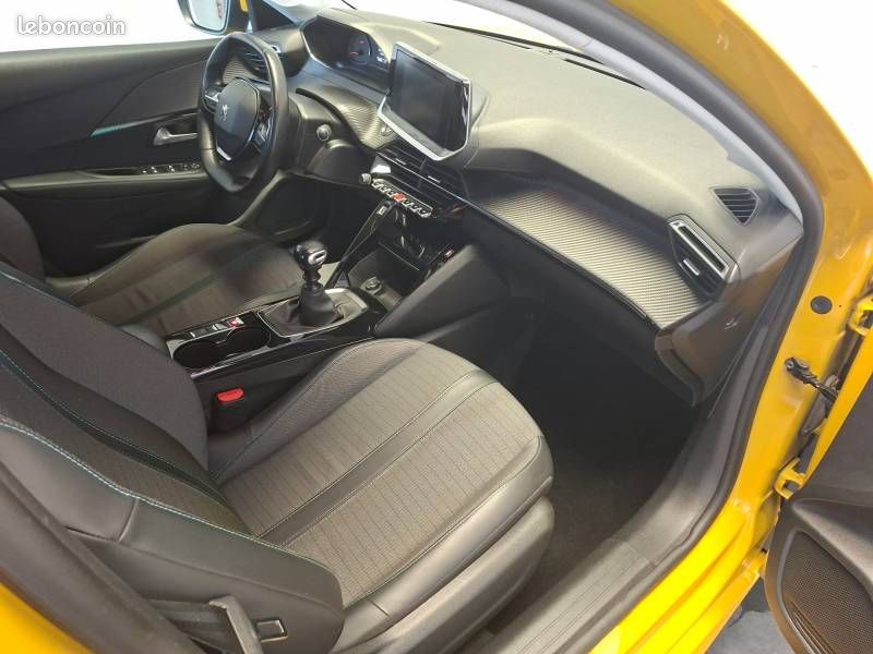 Peugeot 208 PureTech 100 S&S BVM6 Allure (image 9)