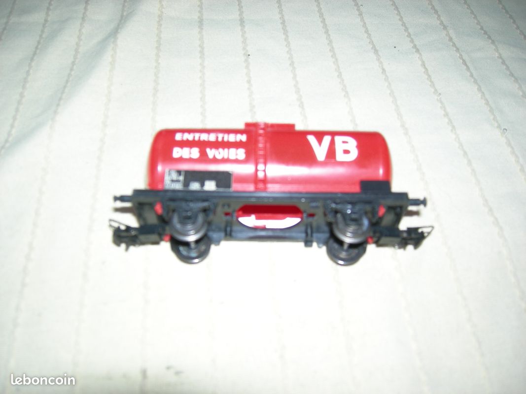 VB ho wagon citerne MARTINI 2 essieux très bon état