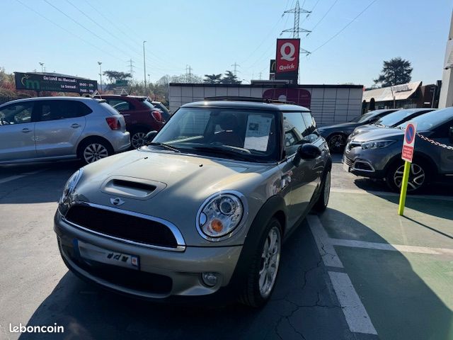 Mini cooper s (image 1)